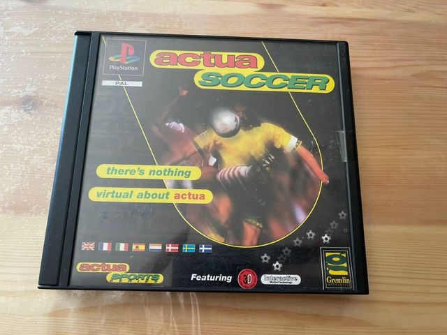 Gioca a calcio PS1 PAL