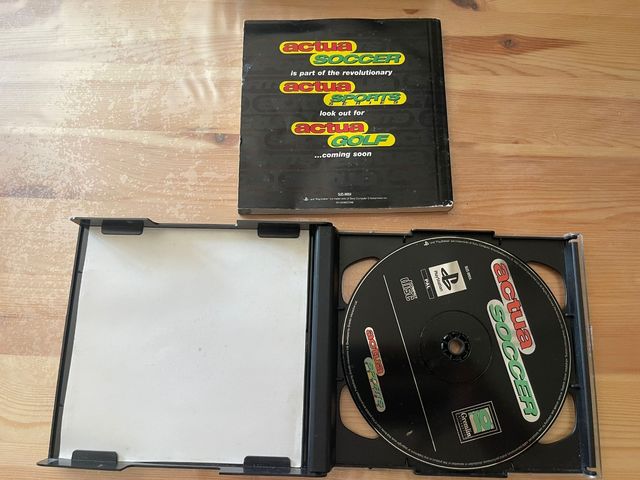 Gioca a calcio PS1 PAL