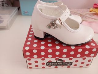 Zapatos baile niña -talla 20 , usados una sola vez