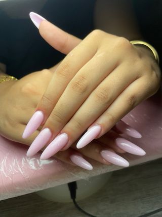 Uñas acrílicas y gel | manicura