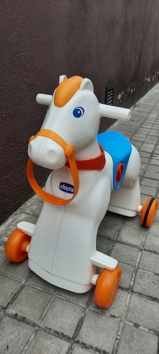 Caballo balancín Chicco rodeo
