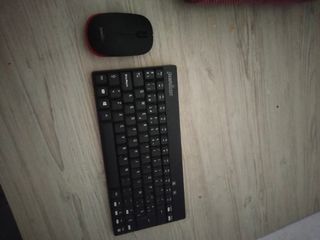 Teclado y ratón Perixx - Negro/Rojo