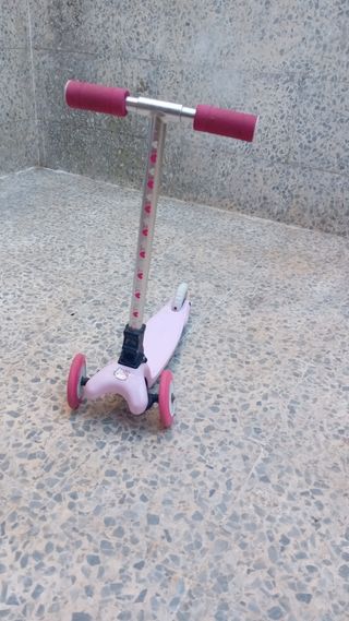 Patinete Hello Kitty niña