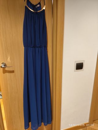 Vestido largo azul eléctrico evento con collar