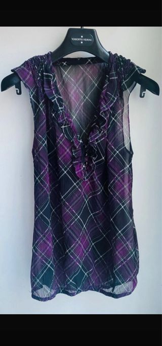 Blusa Stradivarius morada semitransparente