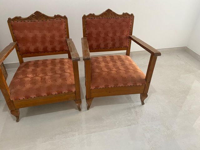 Sillones antiguos de madera