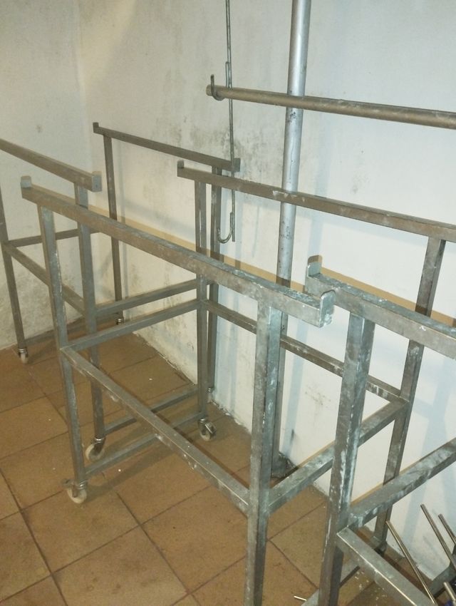 Carros colgar embutidos acero inoxidable