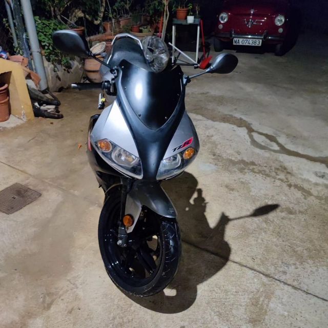 Yamaha TZR - Moto de serie
