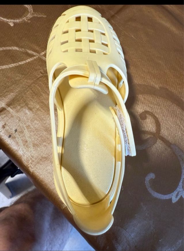 Sandalias Igor niño/niña amarillas talla 26