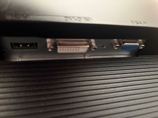 Monitor pantalla plana de 24 pulgadas