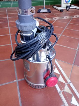 Bomba agua sumergible acero