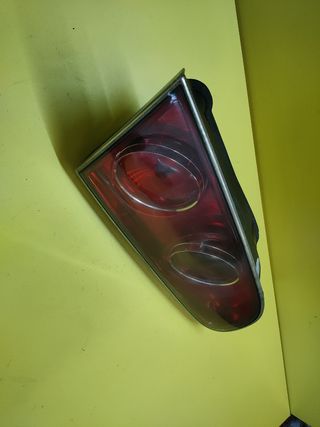 PILOTO TRASERO IZQUIERDO SEAT CORDOBA 6L PORTON