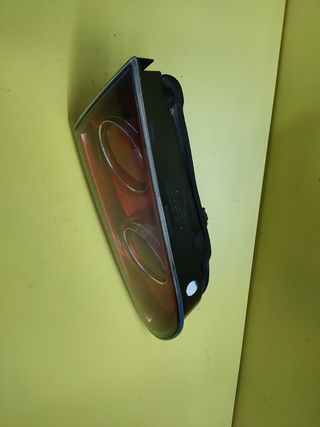 PILOTO TRASERO IZQUIERDO SEAT CORDOBA 6L PORTON
