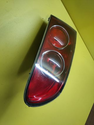PILOTO TRASERO IZQUIERDO SEAT CORDOBA 6L PORTON
