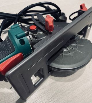 Mini sierra circular Hychika CS-115C