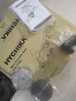 Mini sierra circular Hychika CS-115C