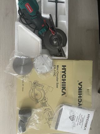 Mini sierra circular Hychika CS-115C