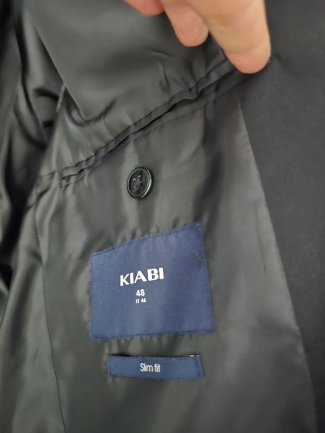 Traje Kiabi chaqueta (t.48) y pantalón(t. 40)