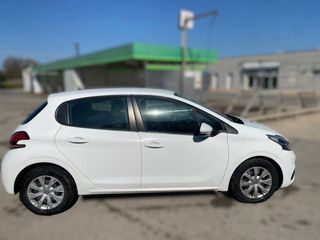 Peugeot 208 2018