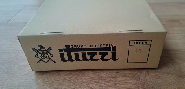 Botas militares ITURRI negras. N° 45.