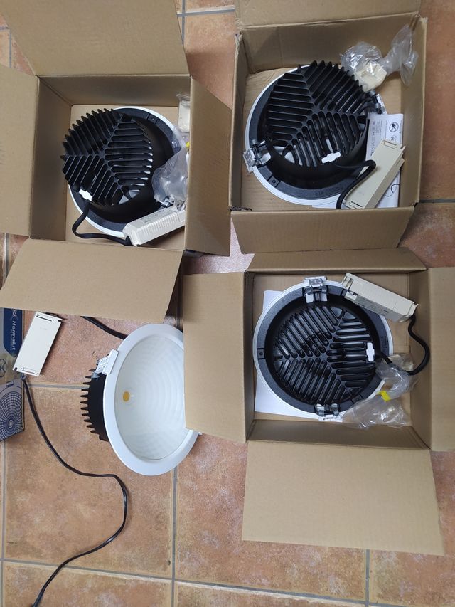 4 alógenos LED Elit 34TB