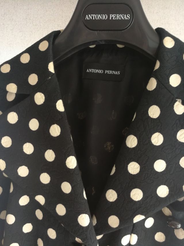 Chaqueta Antonio Pernas lunares