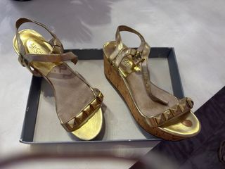Sandalias Michael Kors doradas de PIEL