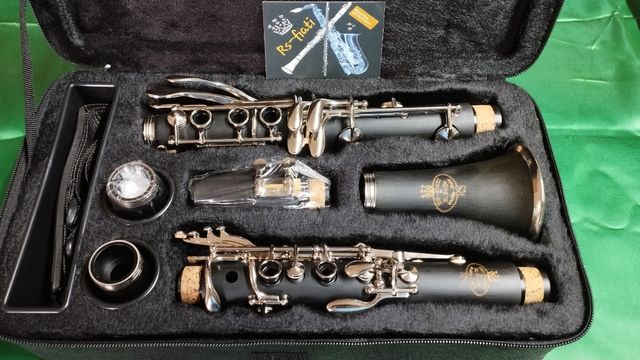Clarinetto Sib 18 chiavi argentate