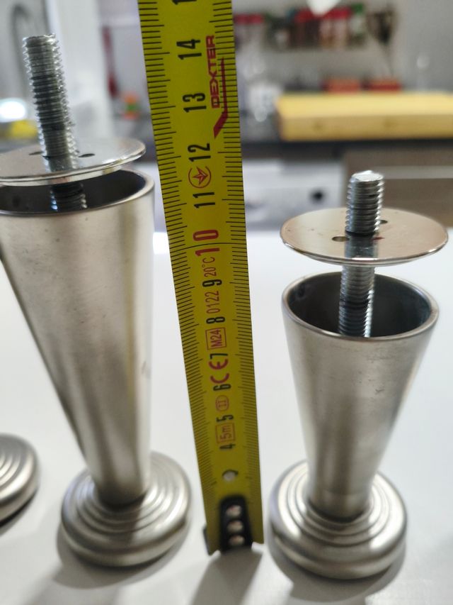 4 Patas metálicas (alumino)
