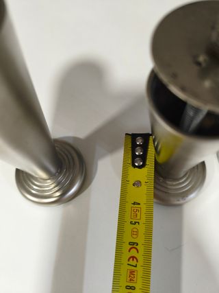 4 Patas metálicas (alumino) 