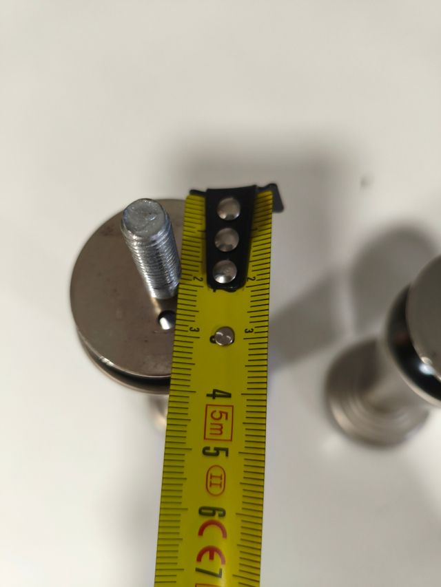 4 Patas metálicas (alumino)