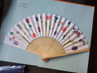 Abanicos pintados a mano no encontrarás uno igual 