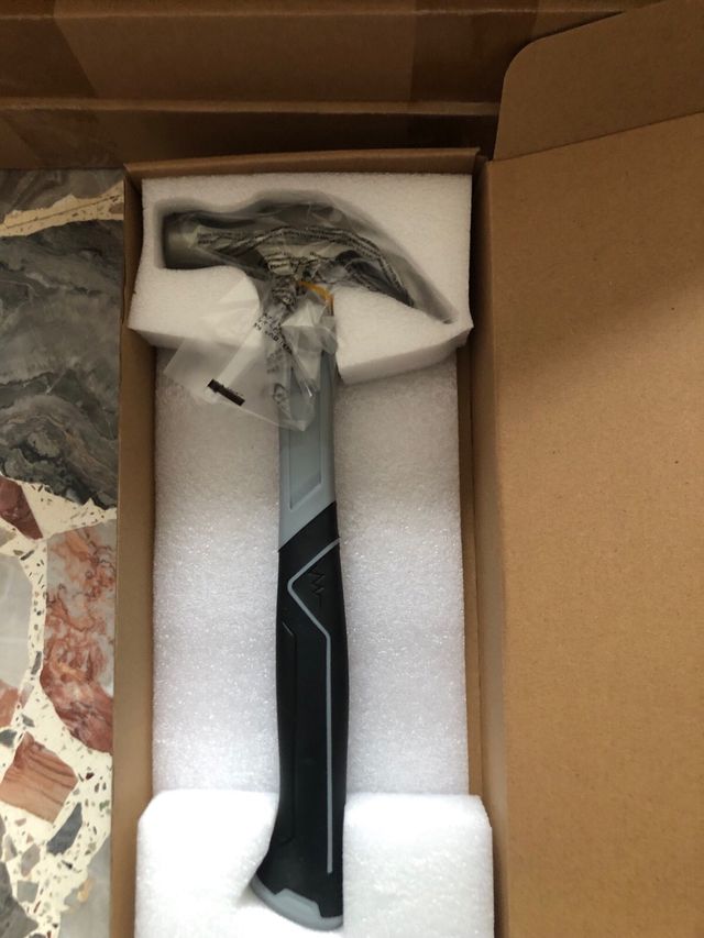 Martello 567g - Manico Vetroresina