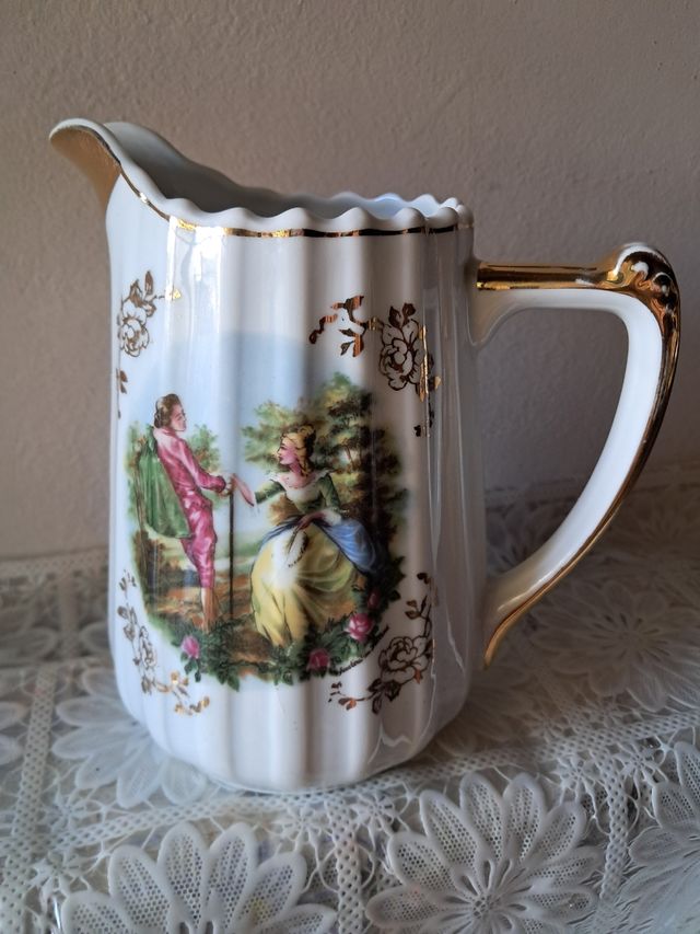 Lechera porcelana antigua