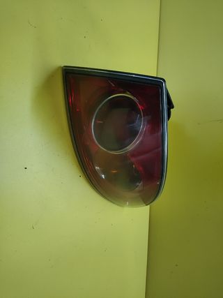 PILOTO TRASERO DERECHO SEAT CORDOBA 6L