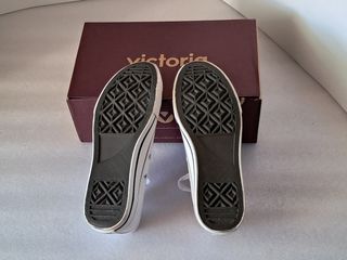 Zapatillas Victoria - tipo Converse