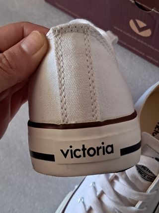 Zapatillas Victoria - tipo Converse