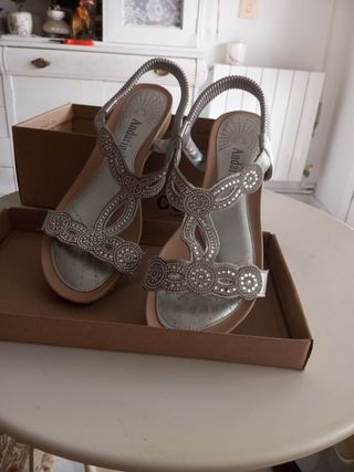 Sandalias joya supercomodas.