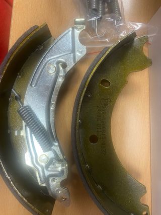 Zapatas Remolque Knott 200x50 UT001889