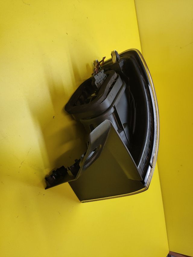 PILOTO TRASERO DERECHO SEAT IBIZA 6L IBIZA III