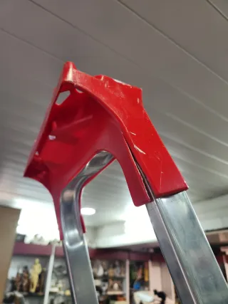 Escalera aluminio 7 peldaños