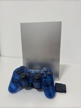 PS2 Slim plata (PlayStation 2) + mando azul