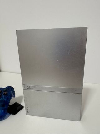 PS2 Slim plata (PlayStation 2) + mando azul