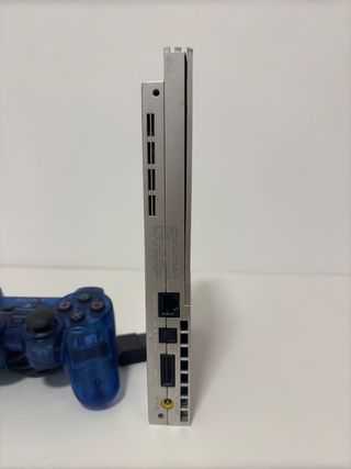 PS2 Slim plata (PlayStation 2) + mando azul