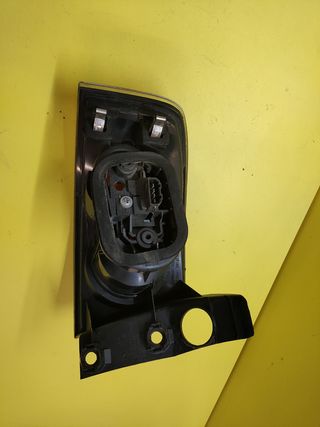 PILOTO TRASERO DERECHO SEAT IBIZA 6L IBIZA III