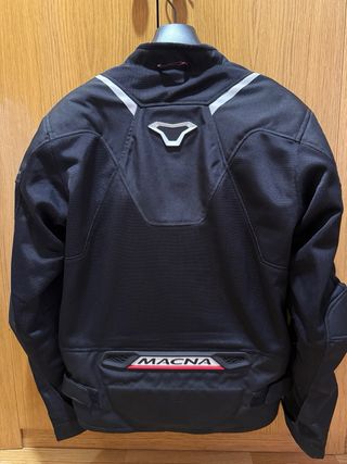 Cazadora moto Macna Hurracage