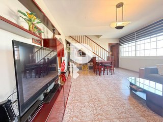 Chalet en venta en Sant Vicenç dels Horts