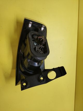 PILOTO TRASERO DERECHO SEAT IBIZA 6L IBIZA III