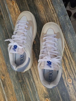New Balance CT 302 - Zapatillas blancas beige .