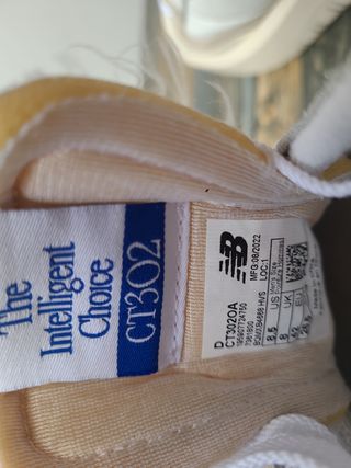 New Balance CT 302 - Zapatillas blancas beige .